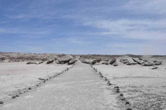 Uma das trilhas demarcadas no Parque Provincial Ischigualasto, na Argentina